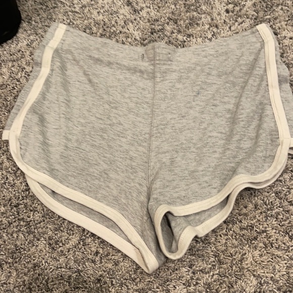 Aeropostale gray shorts. Size L - Picture 1 of 4
